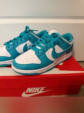 Nike Kids Teal and White Low-Top Sneakers